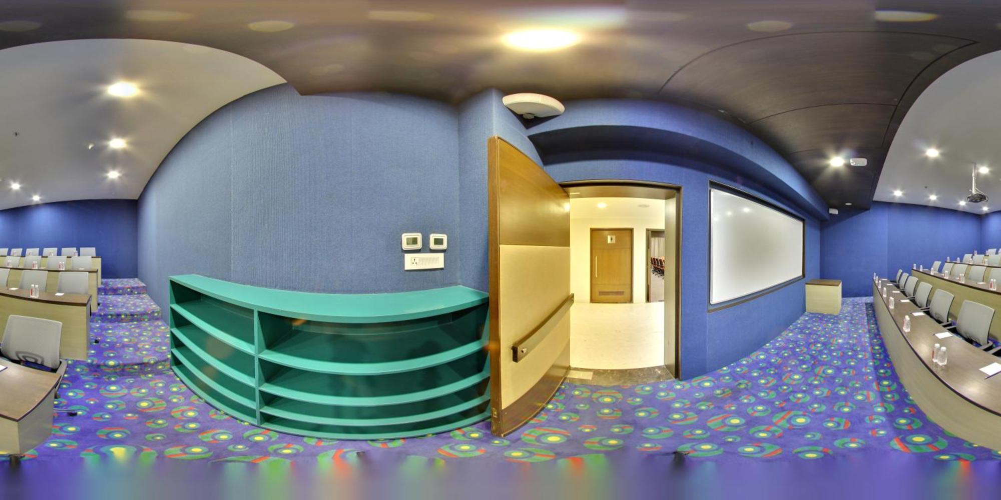 Narayani Heights Hotel&Resort Ahmedabad Bagian luar foto