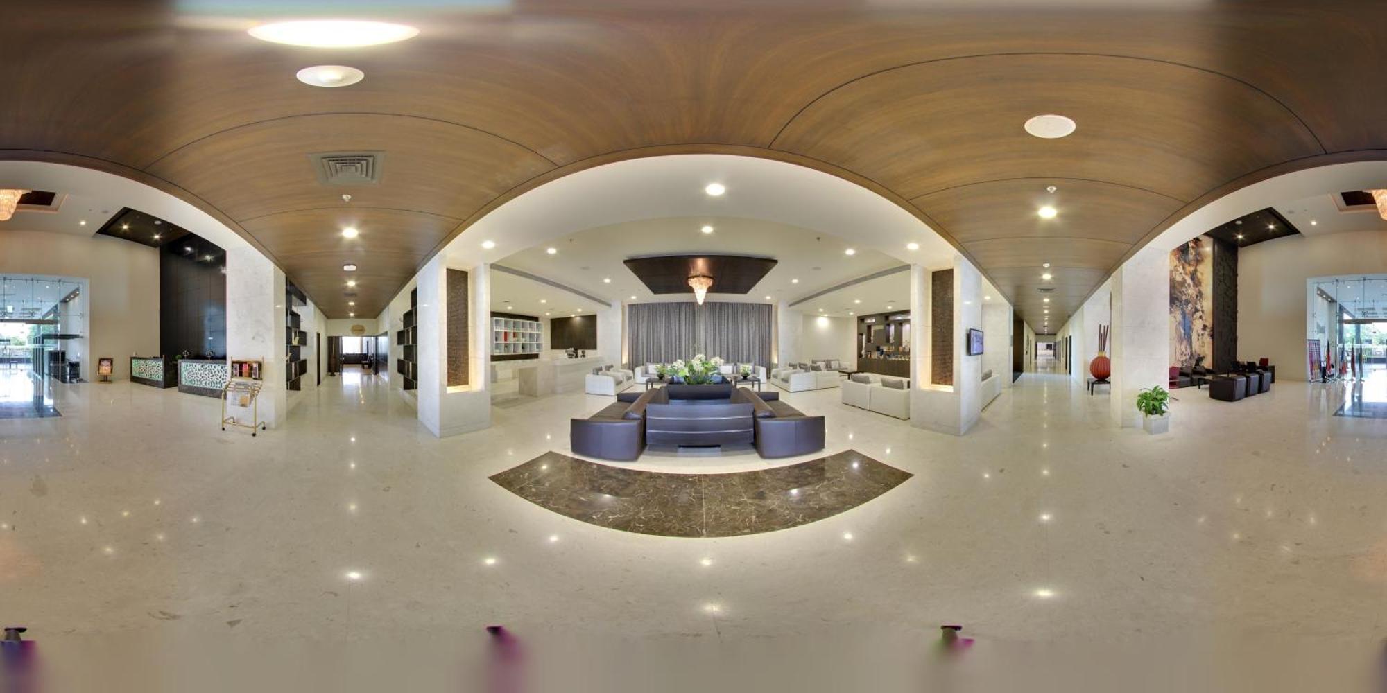 Narayani Heights Hotel&Resort Ahmedabad Bagian luar foto