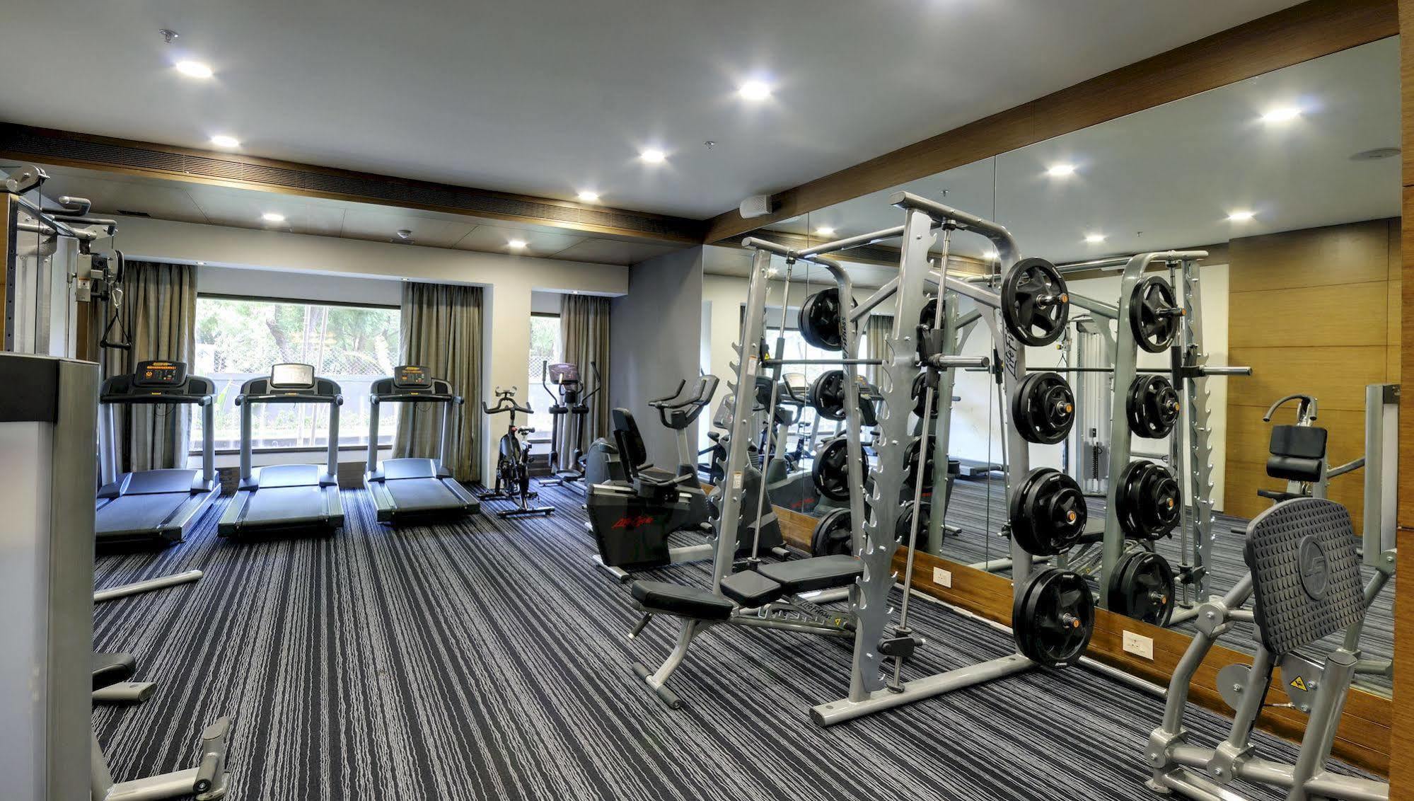 Narayani Heights Hotel&Resort Ahmedabad Bagian luar foto